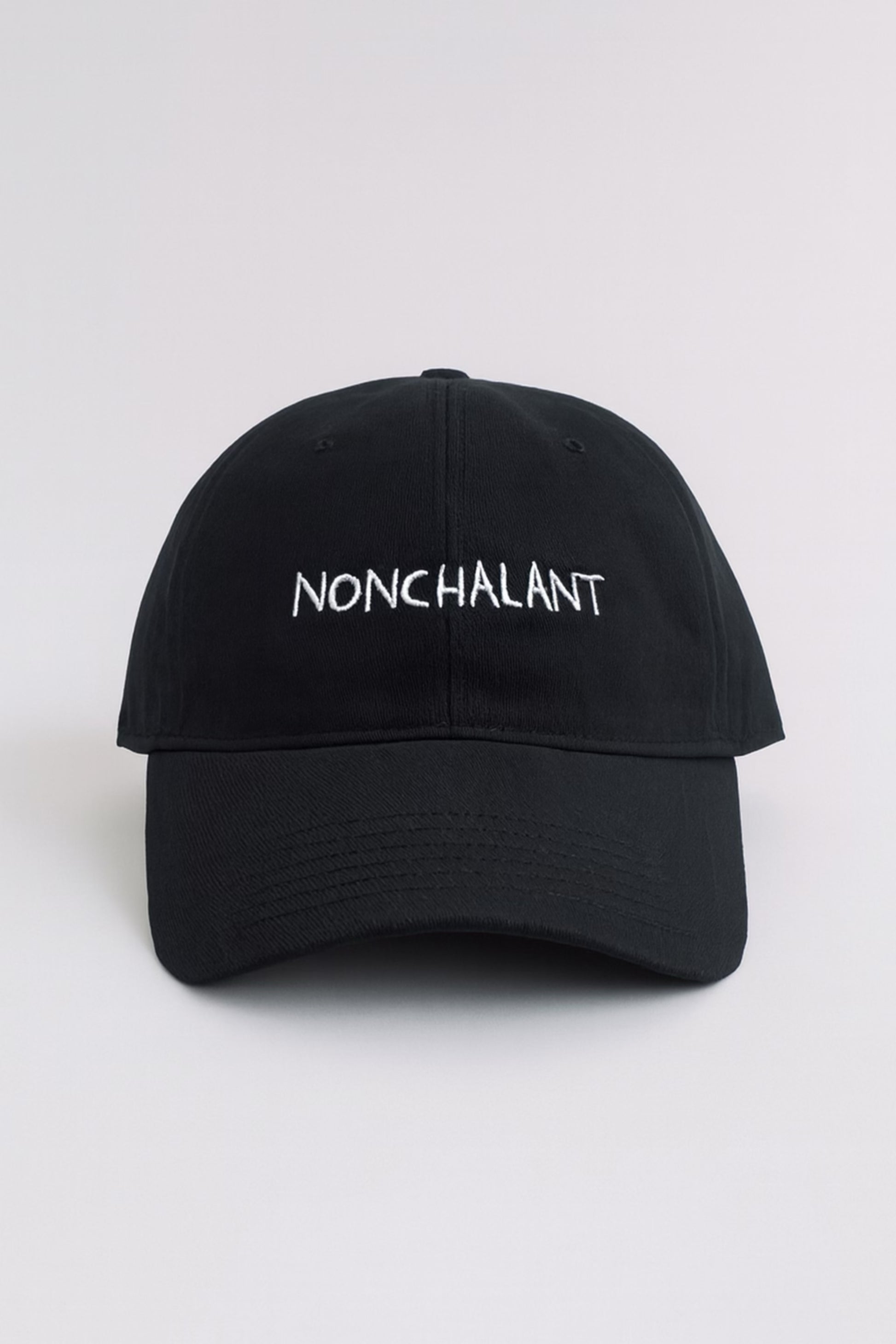 casquette streetwear brodée Nonchalant vue de face